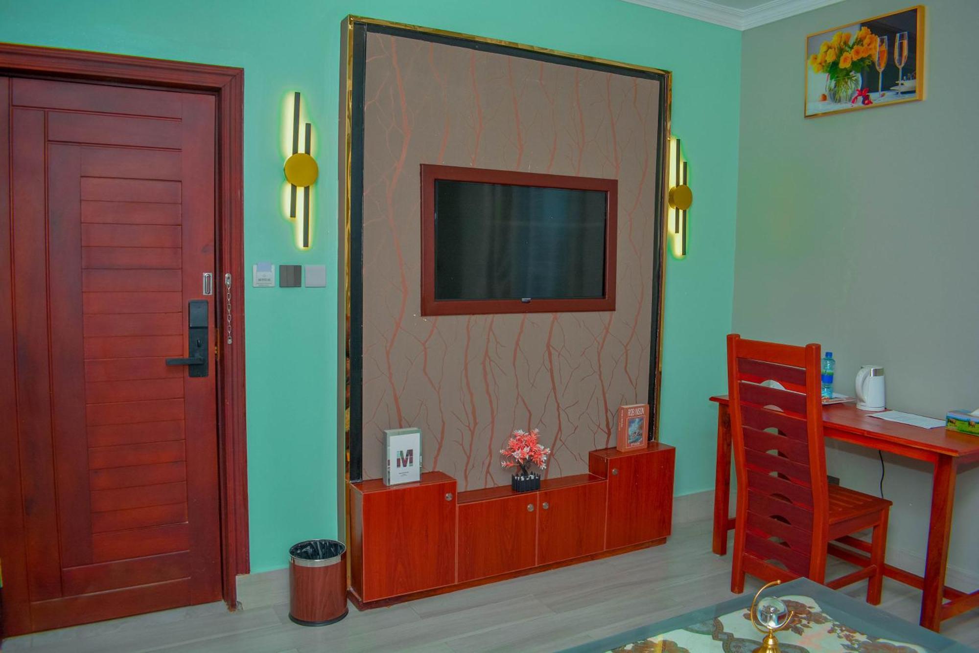 Brand Hotel Ντοντόμα Εξωτερικό φωτογραφία