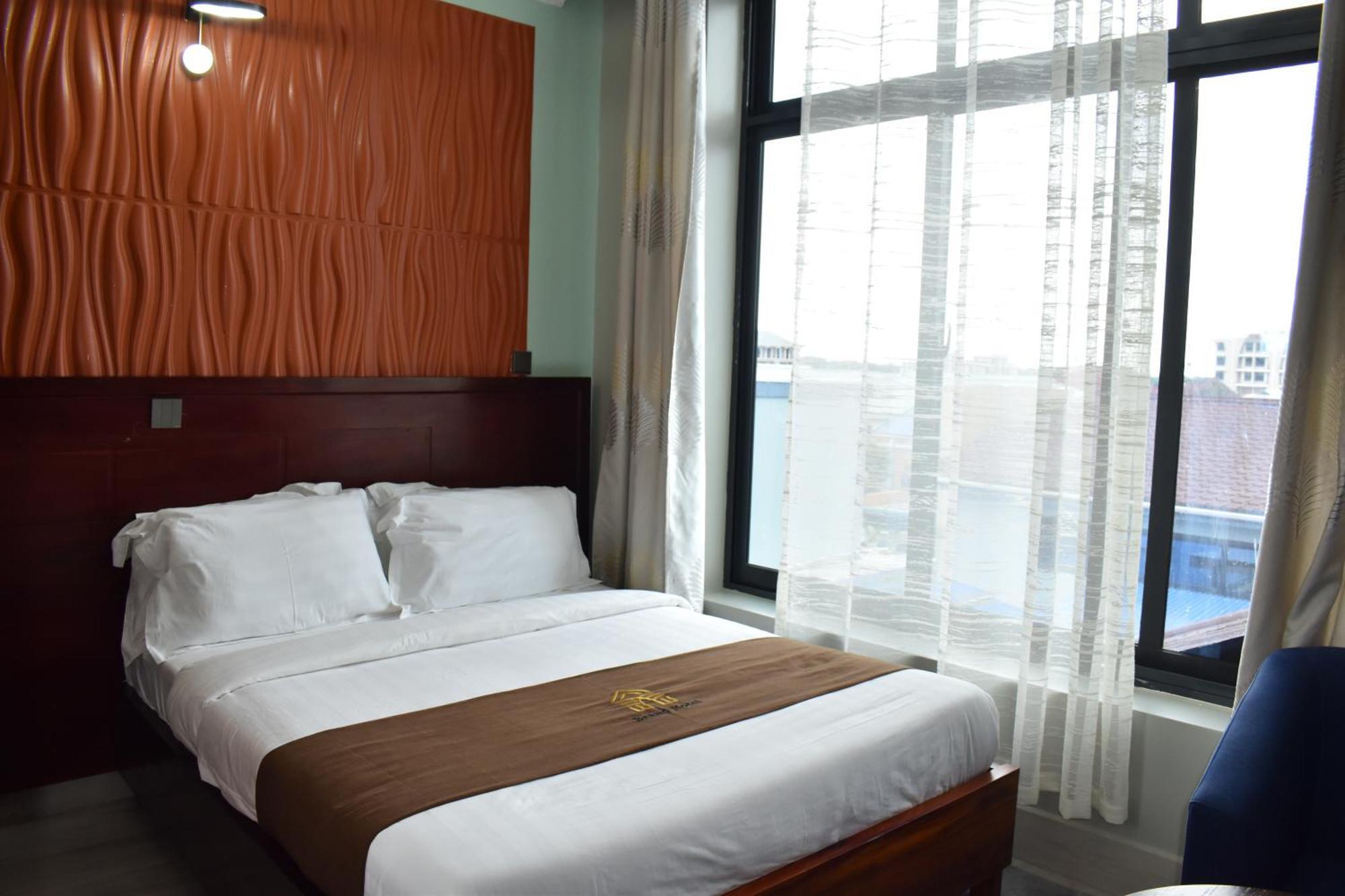 Brand Hotel Ντοντόμα Εξωτερικό φωτογραφία